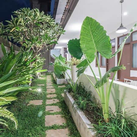 Kak Garden Inn Kuta Lombok Buitenkant foto